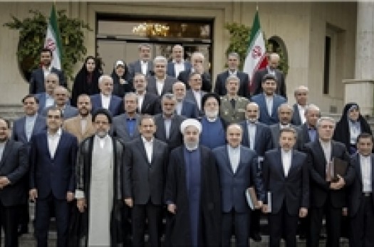 تغییر در کابینه دوازدهم کلید خورد/ روحانی به دنبال چهر‌ه‌های جوان برای دولت دوازدهم