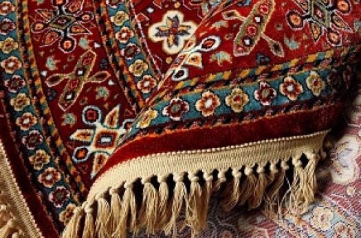 اهدای یک تخته فرش توسط اهالی روستای شورکه بخش درح به عتبات عالیات
