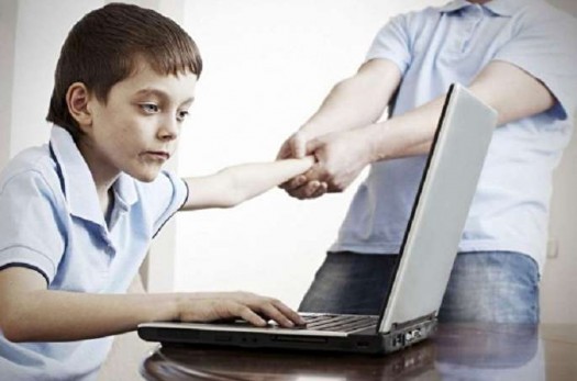 یکه تازی کودکان در فضای مجازی در فقر آگاهی والدین