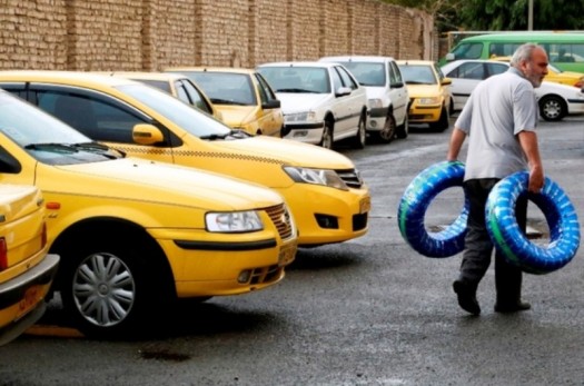 توزیع 400 حلقه لاستیک با نرخ دولتی بین رانندگان تاکسی در بیرجند