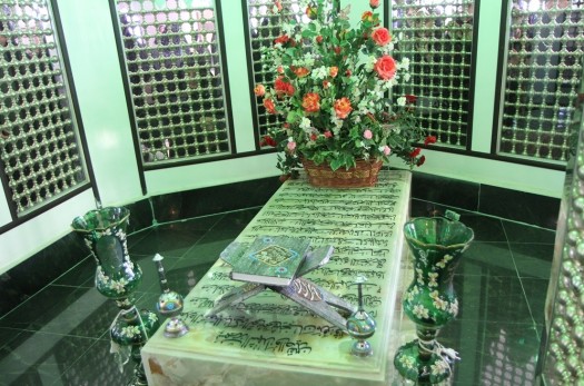 مراسم تحویل سال نو در امامزادگان باقریه بیرجند برگزار می‌شود