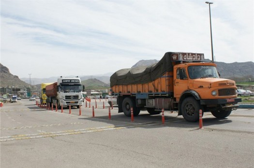 تردد خودروهای حمل مواد معدنی در نهبندان ممنوع شد