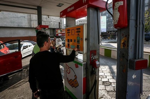 پیش‌بینی کاهش ۱۰درصدی مصرف بنزین در پی اجرای طرح سهمیه‌بندی