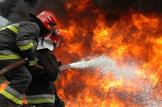 آتش‌سوزی منزل مسکونی در بیرجند/ یک نفر مصدوم شد