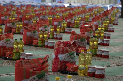 ۱۰۰۰ بسته غذایی بین نیازمندان شهرستان بیرجند توزیع شد