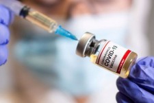 در ماجرای اهدای واکسن، اعتقادی به دلسوزی آمریکا ندارم