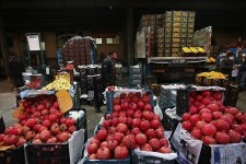 افزایش ۲۵ درصدی قیمت میوه در بازار بیرجند؛ شهروندان را کلافه کرده است