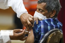 ۹۰۰ بیمار خاص خراسان جنوبی واکسن کرونا دریافت کردند